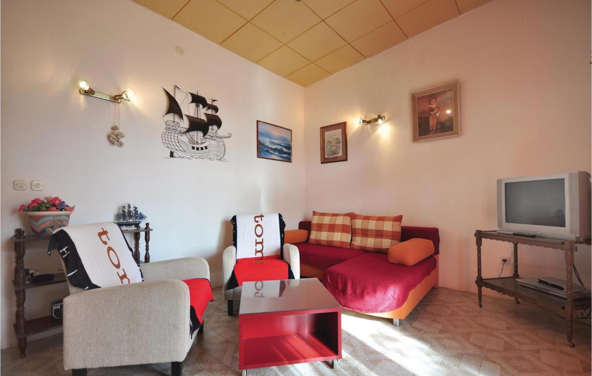 Awesome Home In Seget Vranjica With Wifi Εξωτερικό φωτογραφία